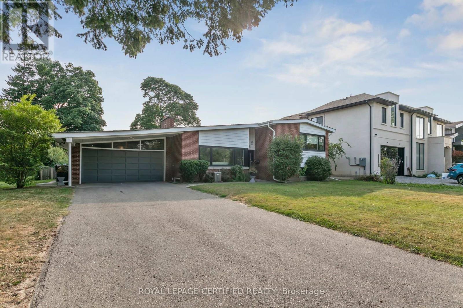 Property image for 462 THE KINGSWAY|Toronto (Princess-Rosethorn), Ontario M9A3W4