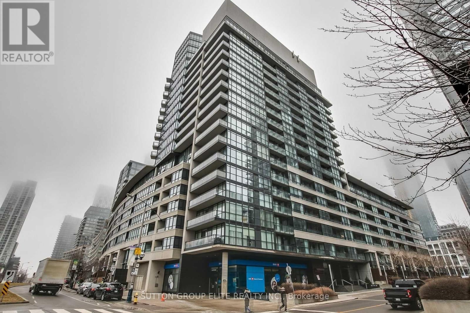 Property image for 910 - 8 TELEGRAM MEWS|Toronto (Waterfront Communities), Ontario M5V3Z5