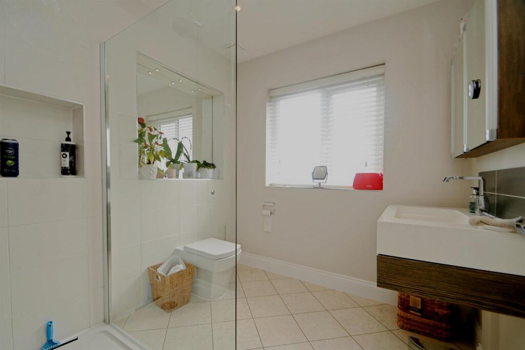 Additional image 13 of Dale Garth, Baildon, Shipley