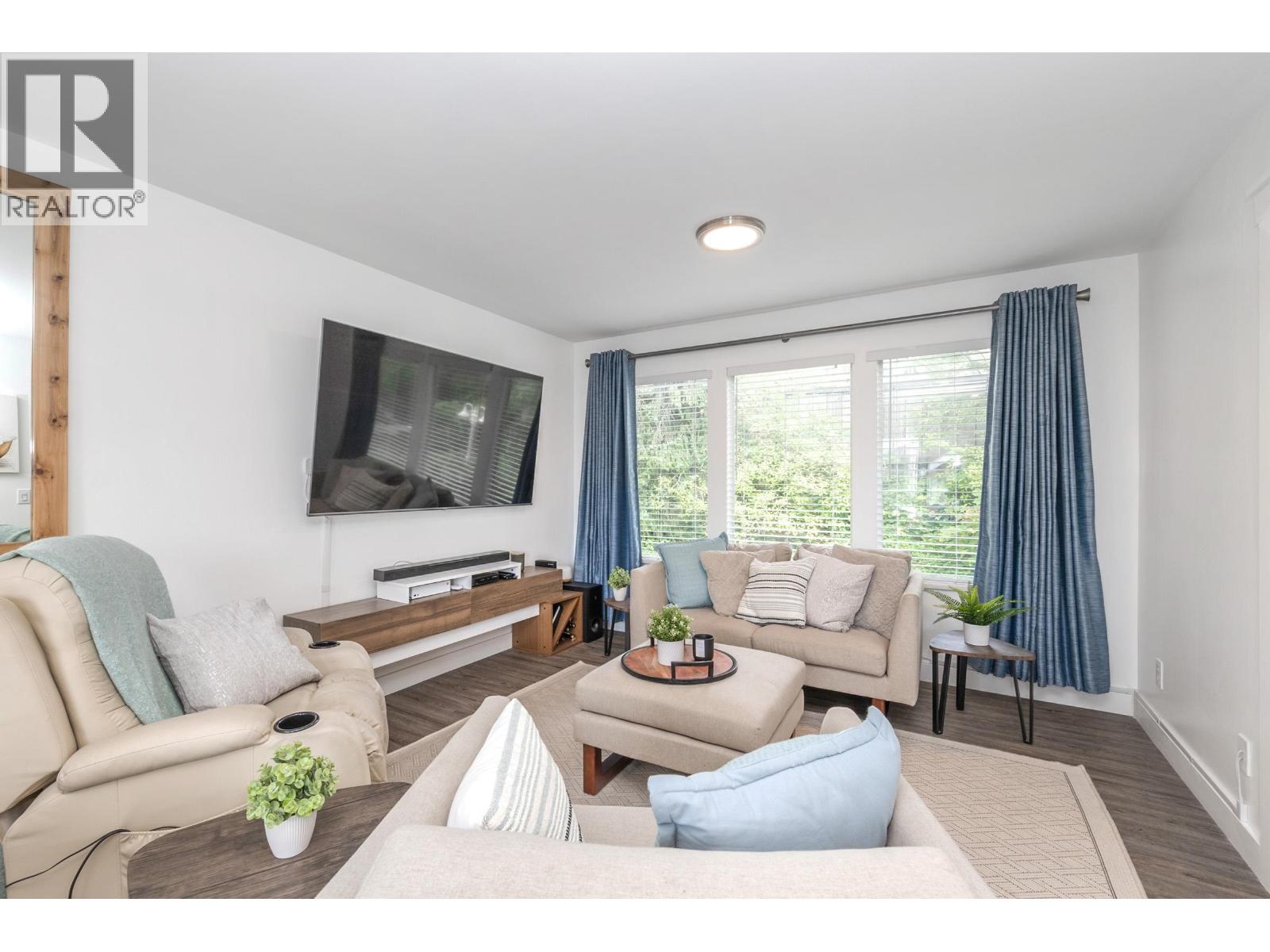 2313 QUAYSIDE COURT|Vancouver, British Columbia V5P4W2