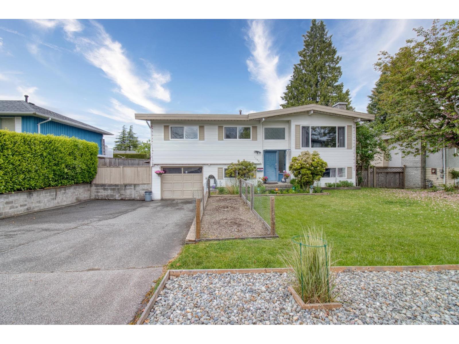 11671 94 AVENUE|Delta, British Columbia V4C3R5