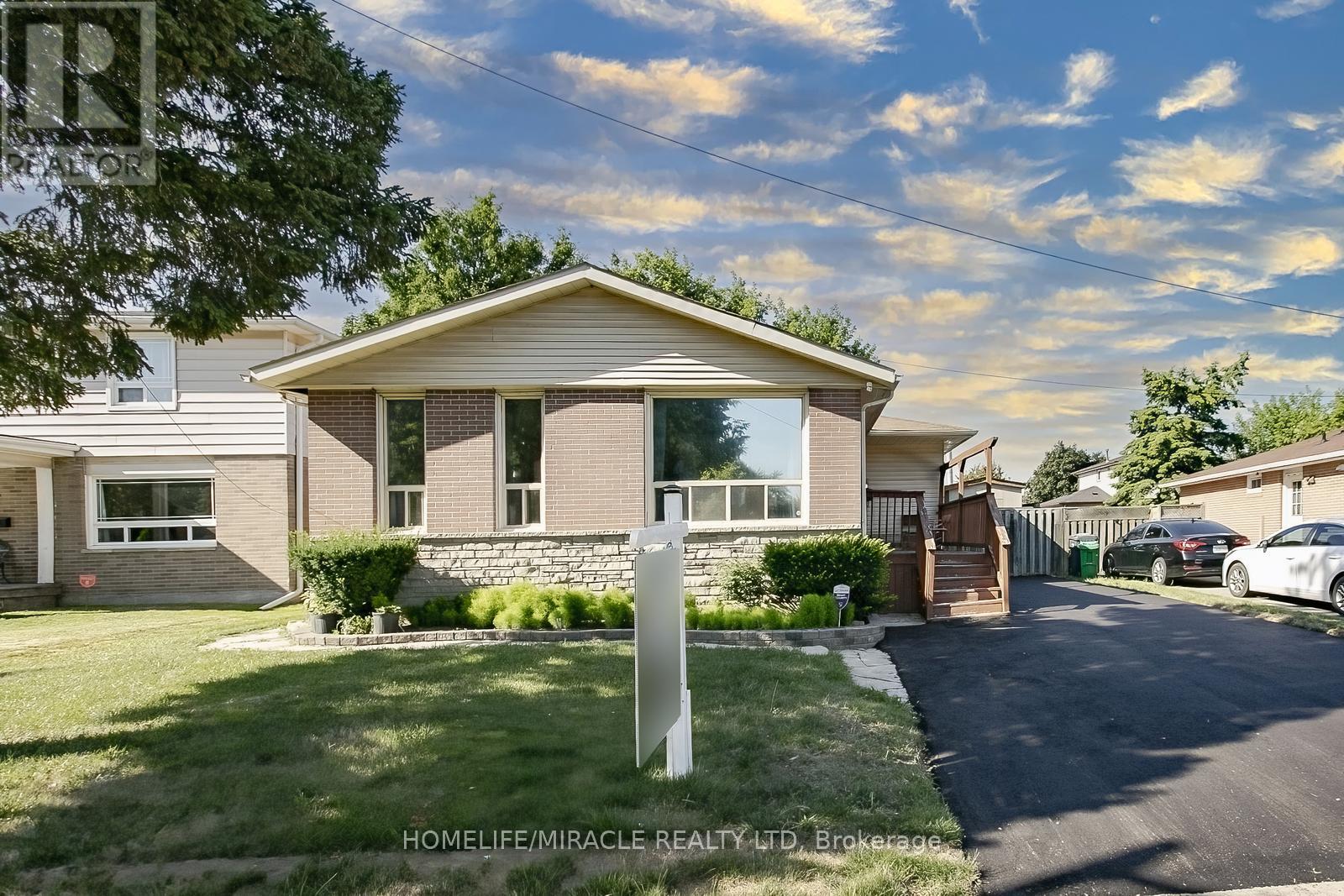 Property image for 46 REIGATE AVENUE|Brampton (Madoc), Ontario L6V2E3