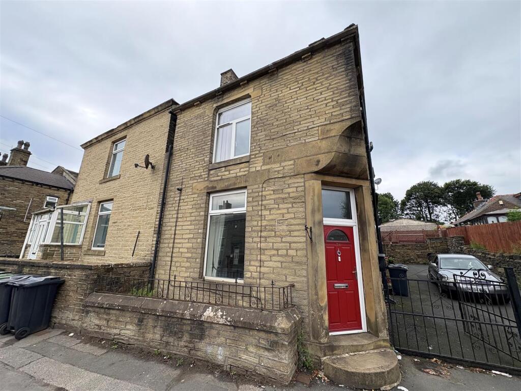 Ford, Queensbury, Bradford