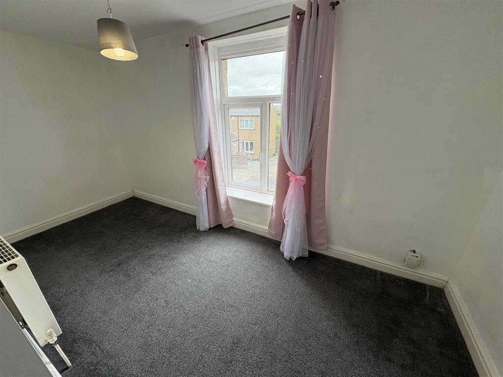 Additional image 6 of Ford, Queensbury, Bradford