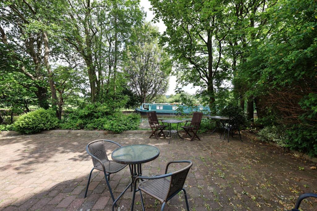 Additional image 16 of Meadow Road, Apperley Bridge, Bradford, West Yorkshire, BD10