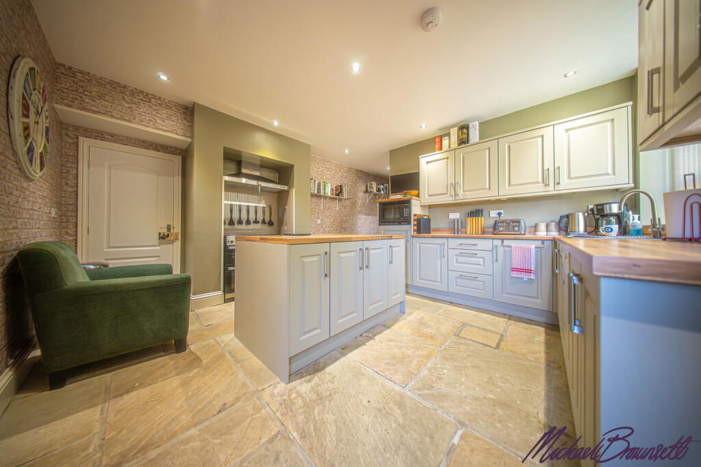 Additional image 8 of Highgate Road, Queensbury, Bradford, BD13 2RR