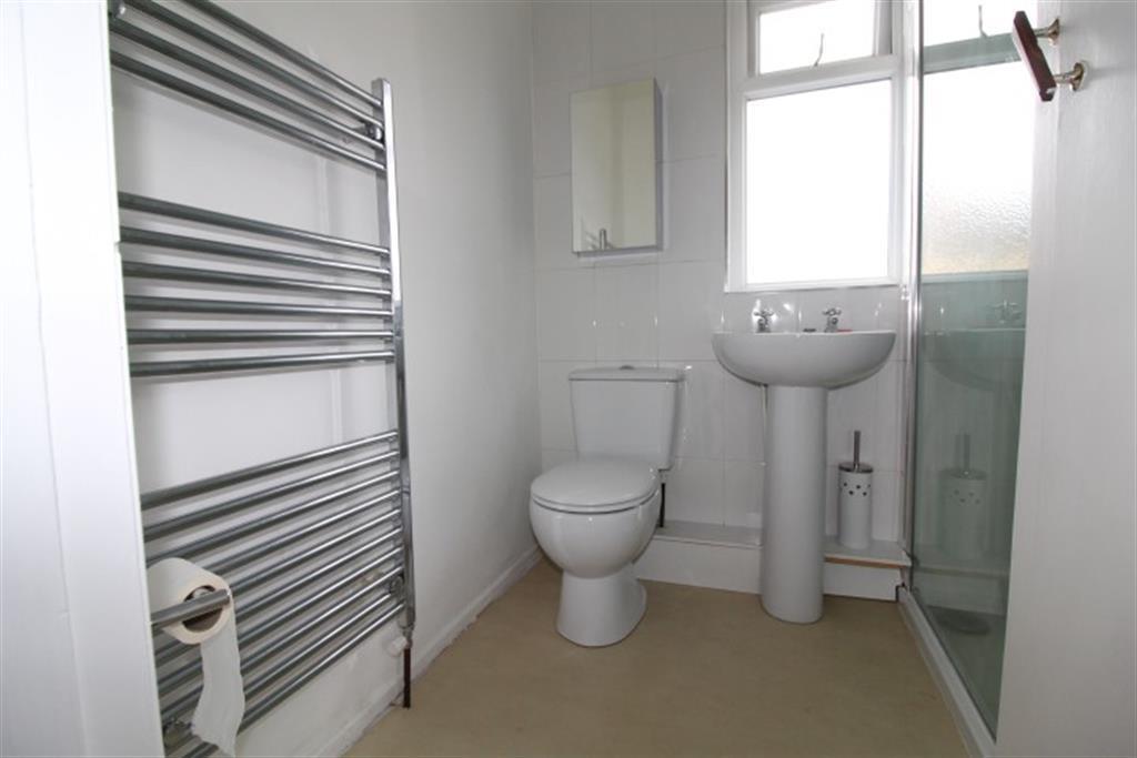 Additional image 8 of Grange Avenue, Thornbury, Bradford, BD3 7BB