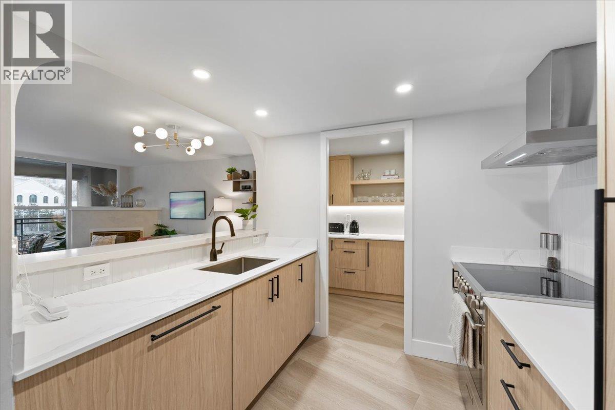 407 183 KEEFER PLACE|Vancouver, British Columbia V6B6B9