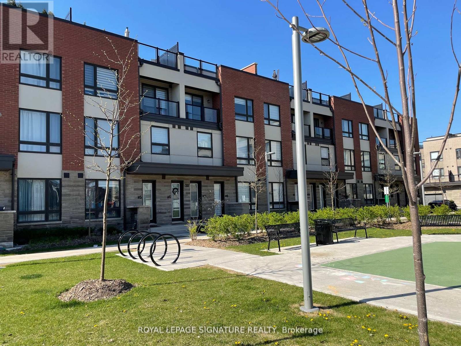 11 - 20 WOODSTREAM DRIVE|Toronto (West Humber-Clairville), Ontario M9W0G1