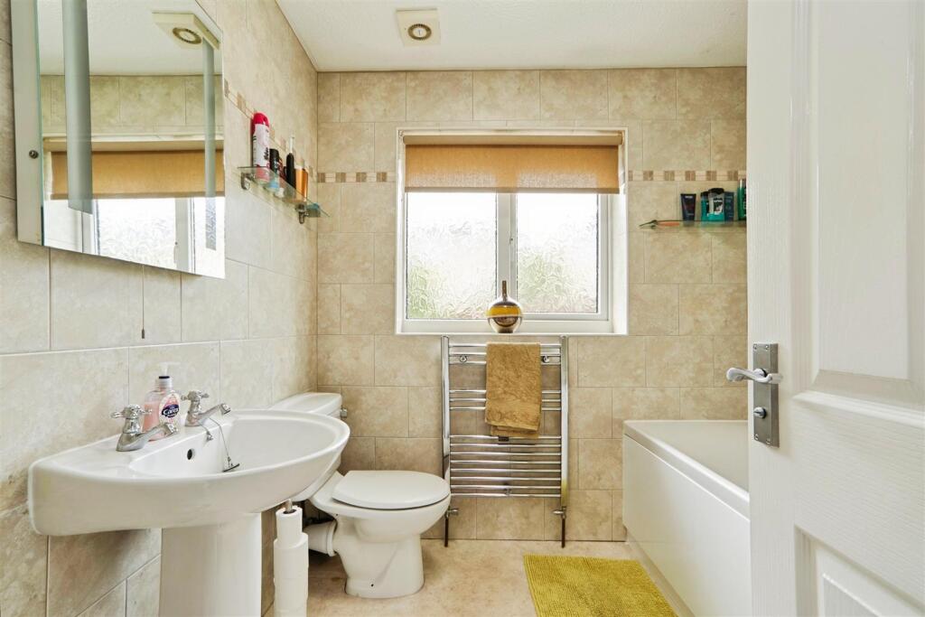 Additional image 11 of Hayfields Close, Keighley, BD22 6SB