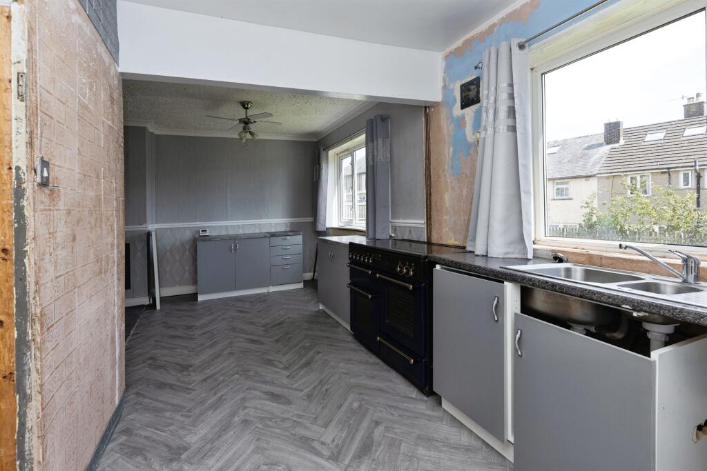 Additional image 19 of Wardle Crescent, Keighley