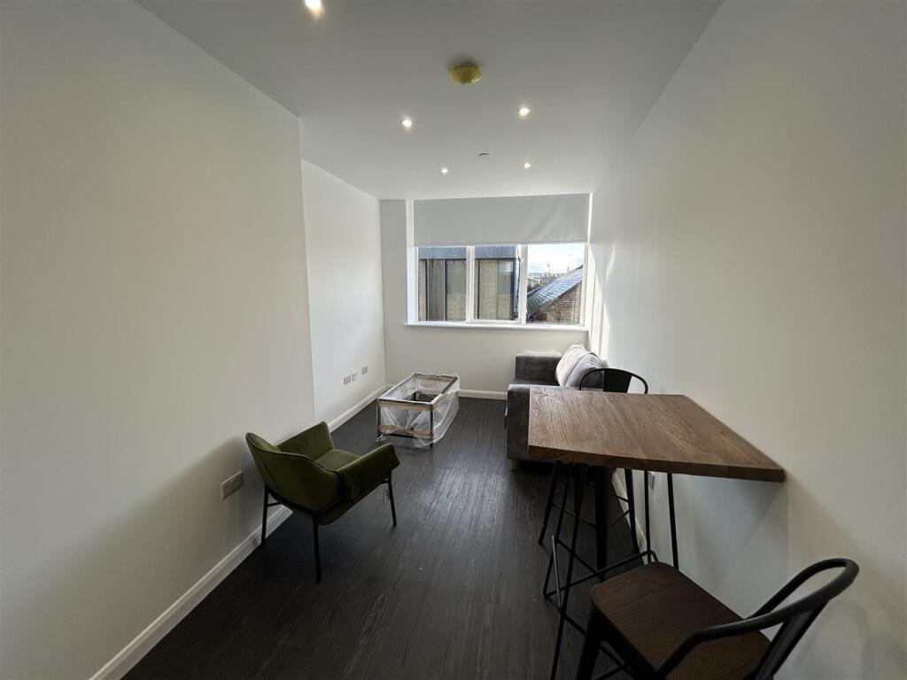 Additional image 10 of Spectrum House, East Parade, Bradford