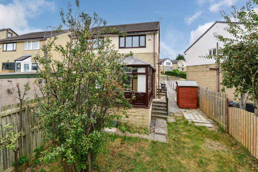 Additional image 19 of The Oval, Gilstead, Bingley, West Yorkshire, BD16