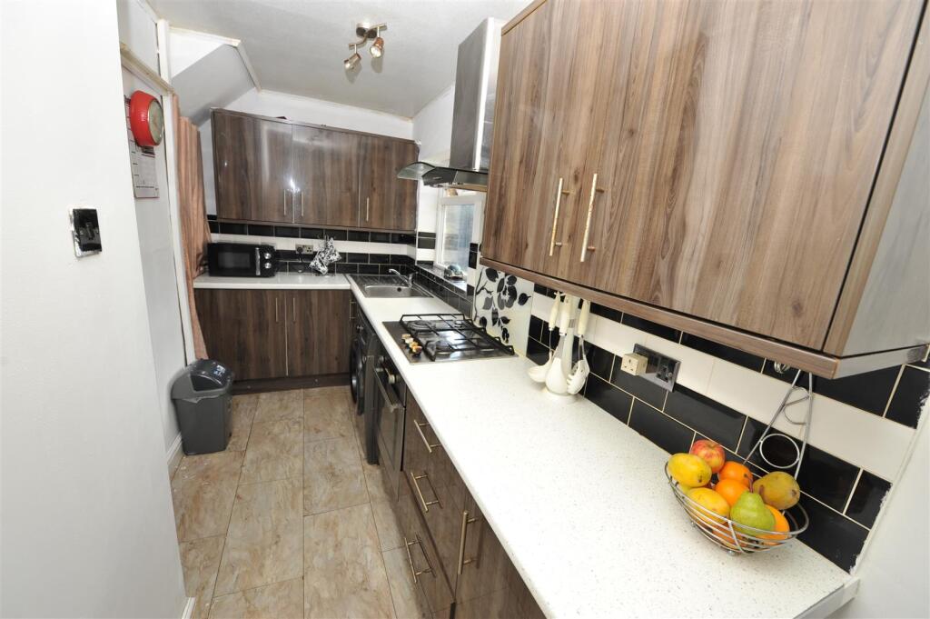 Additional image 8 of Upper Rushton Road, Thornbury, Bradford