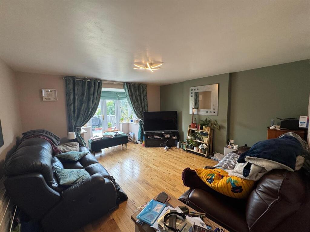 Additional image 12 of Skellow Drive, Bradford