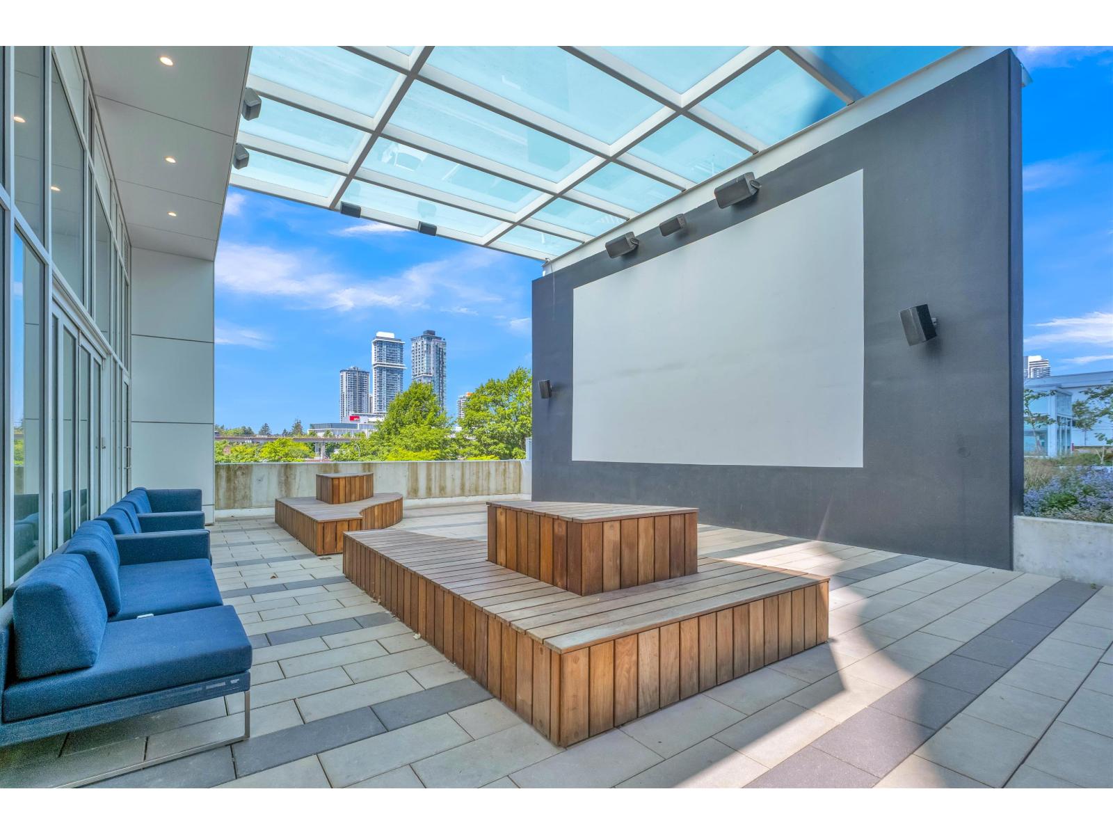 1107 13685 102 AVENUE|Surrey, British Columbia V3T1N7