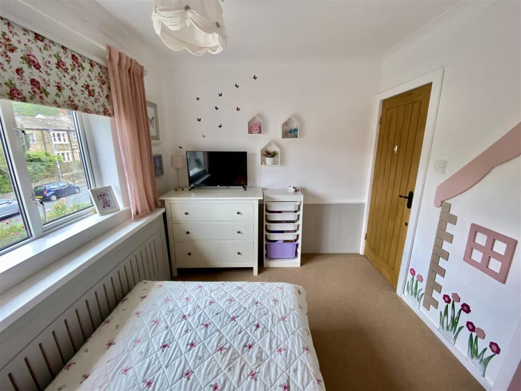 Additional image 19 of Moor Lane, Gomersal