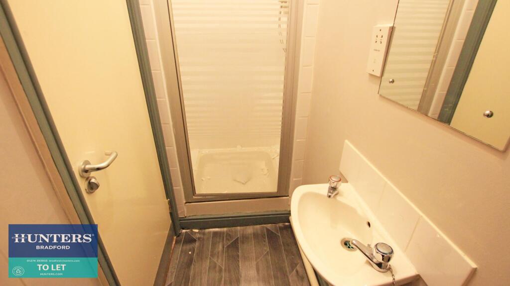 Additional image 15 of Leeds Road, Bradford, BD3