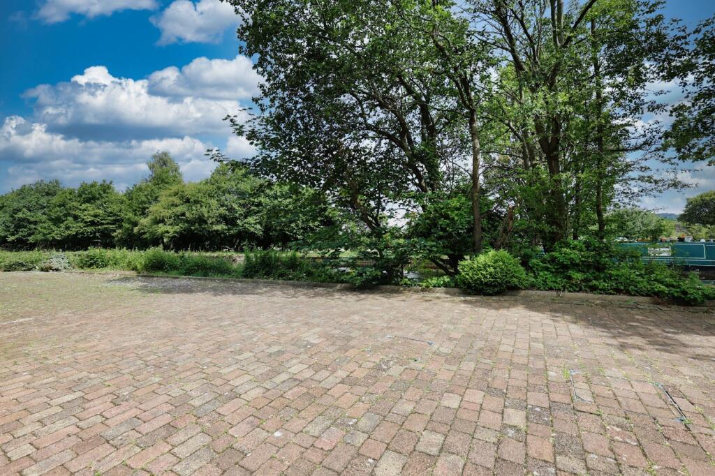 Additional image 17 of Meadow Road, Apperley Bridge, Bradford, West Yorkshire, BD10