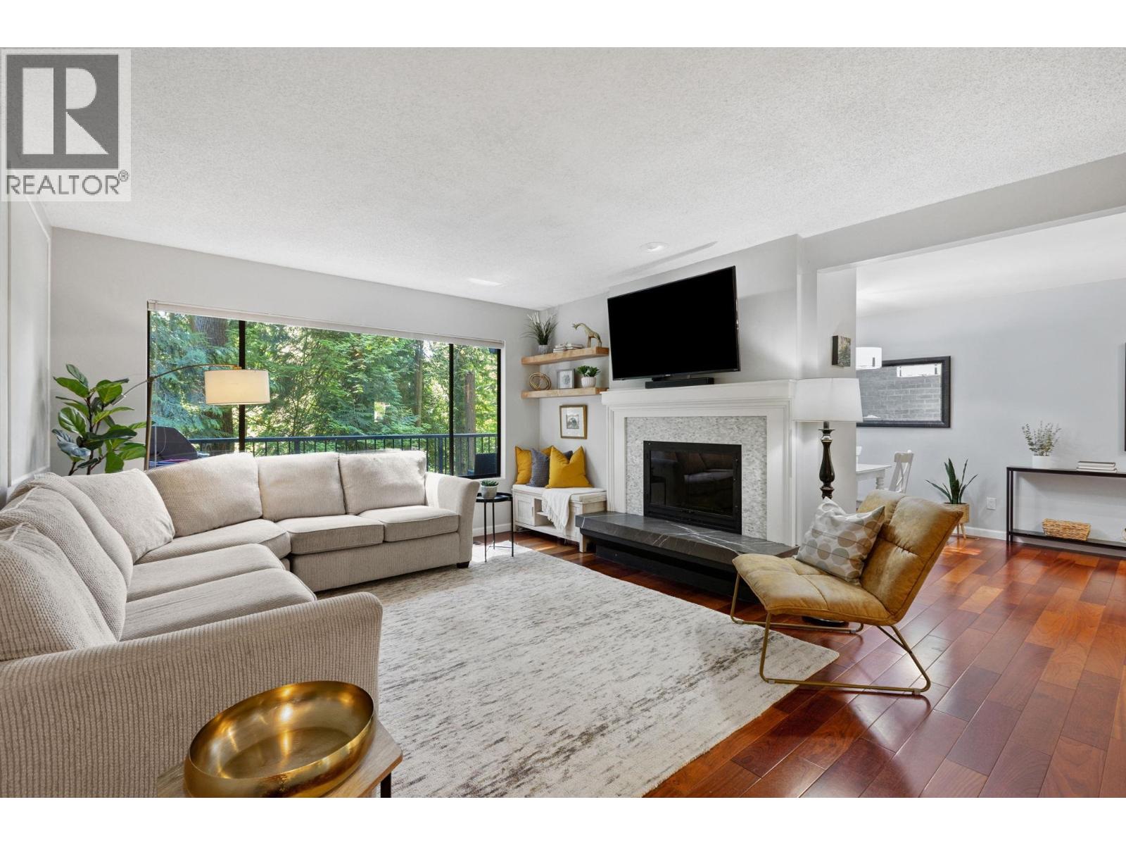 887 FREDERICK ROAD|North Vancouver, British Columbia V7K2Y5