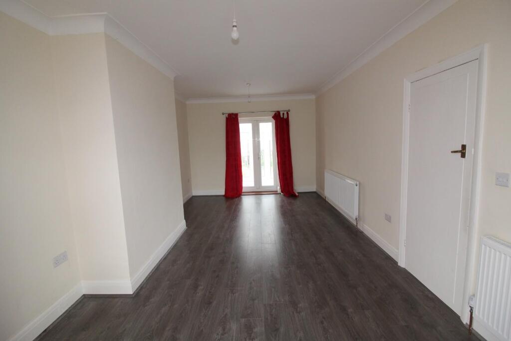 Additional image 10 of Grange Avenue, Thornbury, Bradford, BD3 7BB