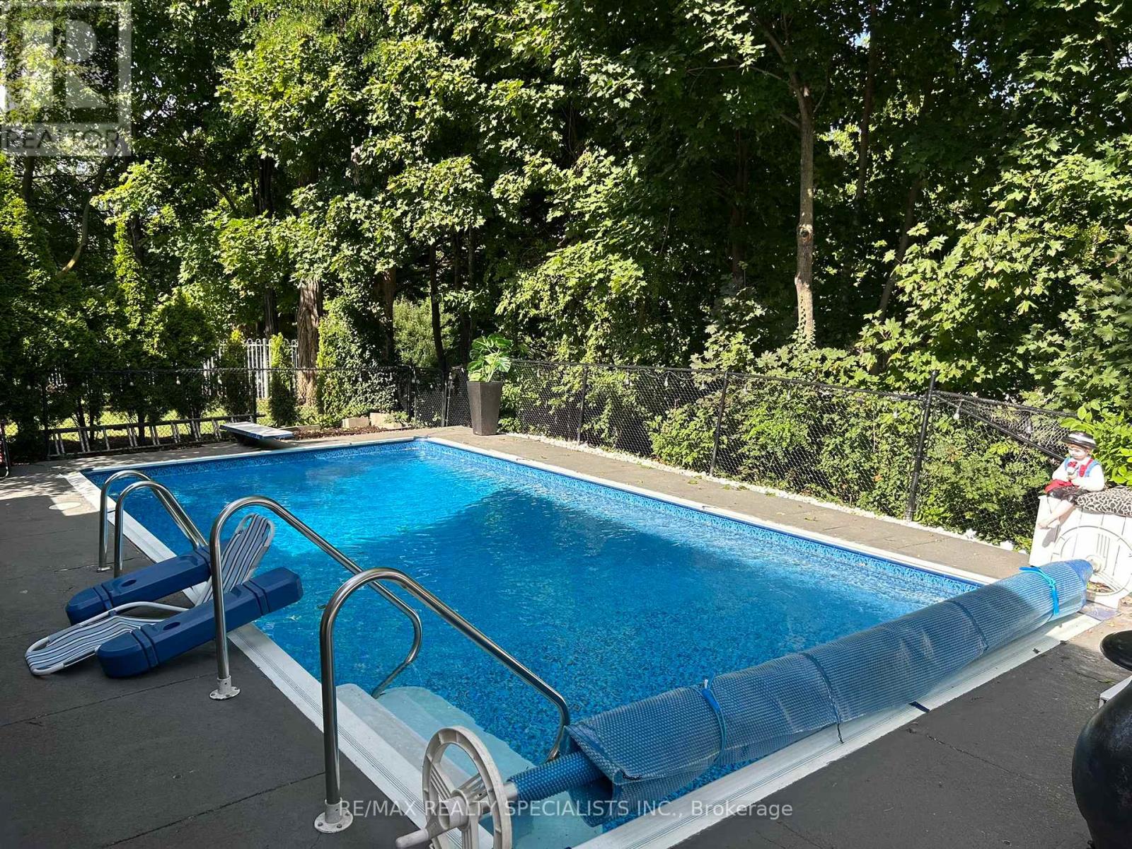 Property image for 3665 AUTUMNLEAF CRESCENT|Mississauga (Erin Mills), Ontario L5L1K7