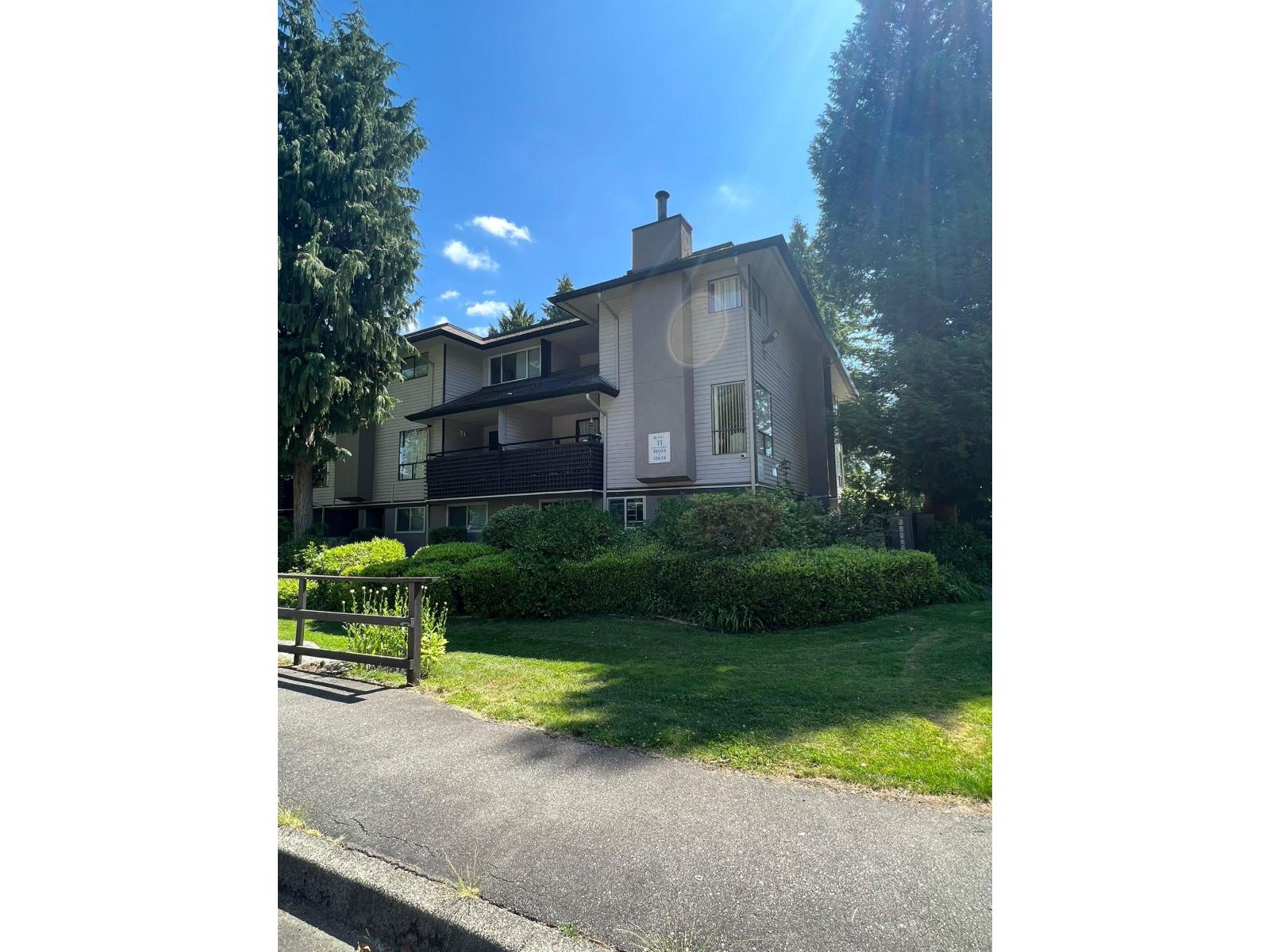 10600 HOLLY PARK LANE|Surrey, British Columbia V3R6X9