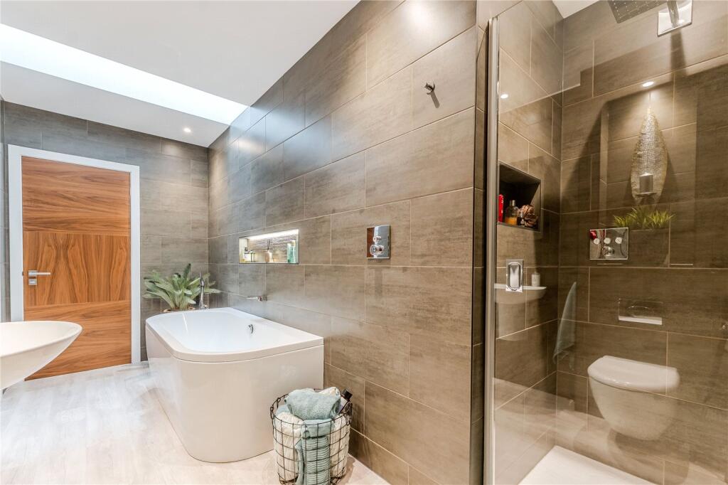 Additional image 19 of Castle Hill Road, Gomersal, Cleckheaton, West Yorkshire