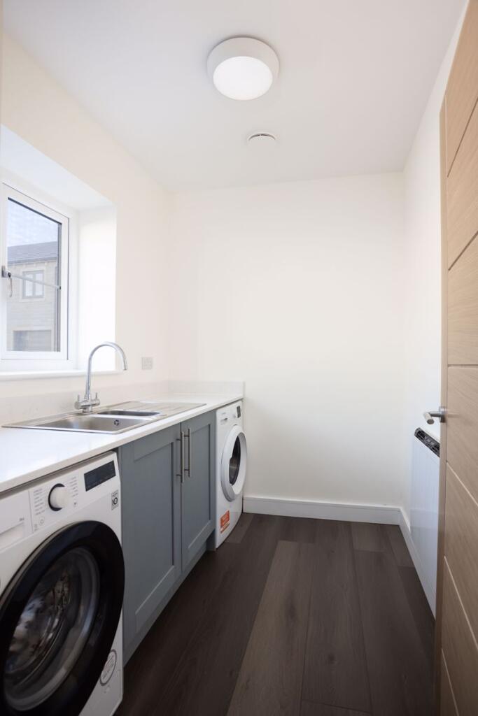 Additional image 5 of Scholebrook Lane, Tong