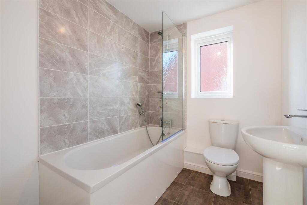 Additional image 3 of Calverley View, Bradford, BD2