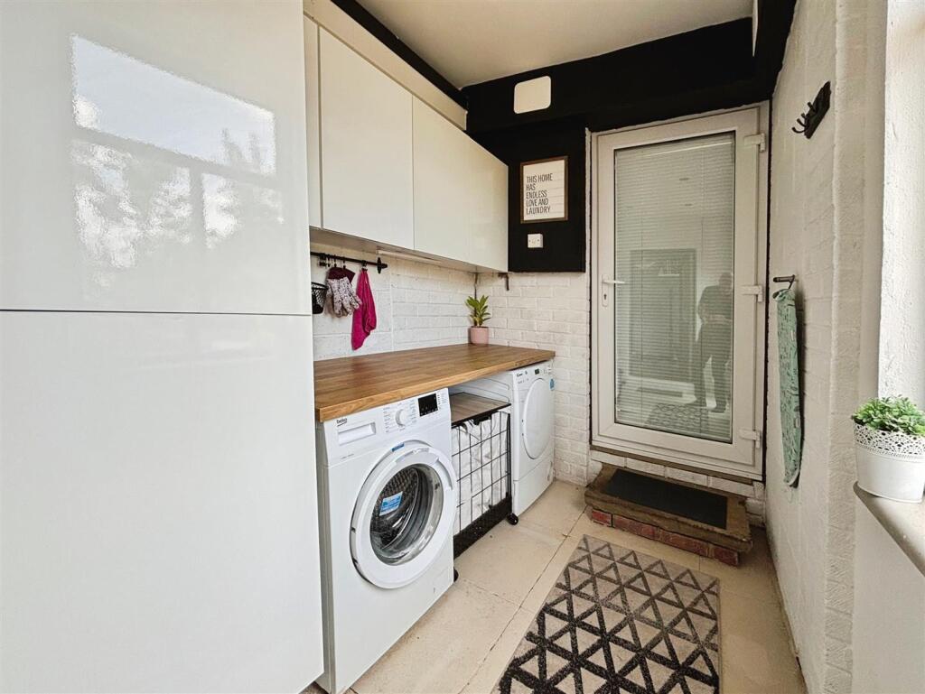 Additional image 7 of High Fernley Court, Wyke, Bradford, BD12 8AN