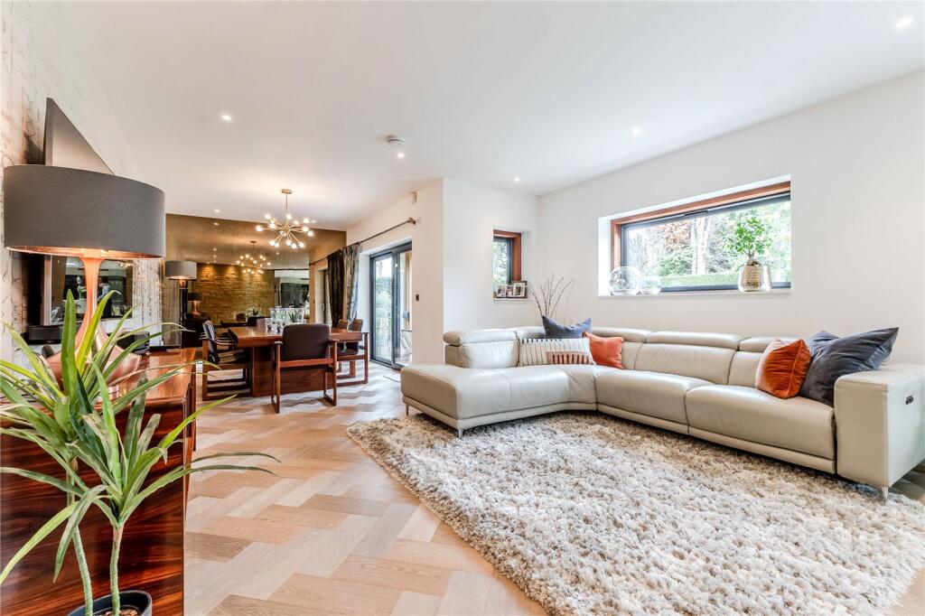 Additional image 6 of Castle Hill Road, Gomersal, Cleckheaton, West Yorkshire