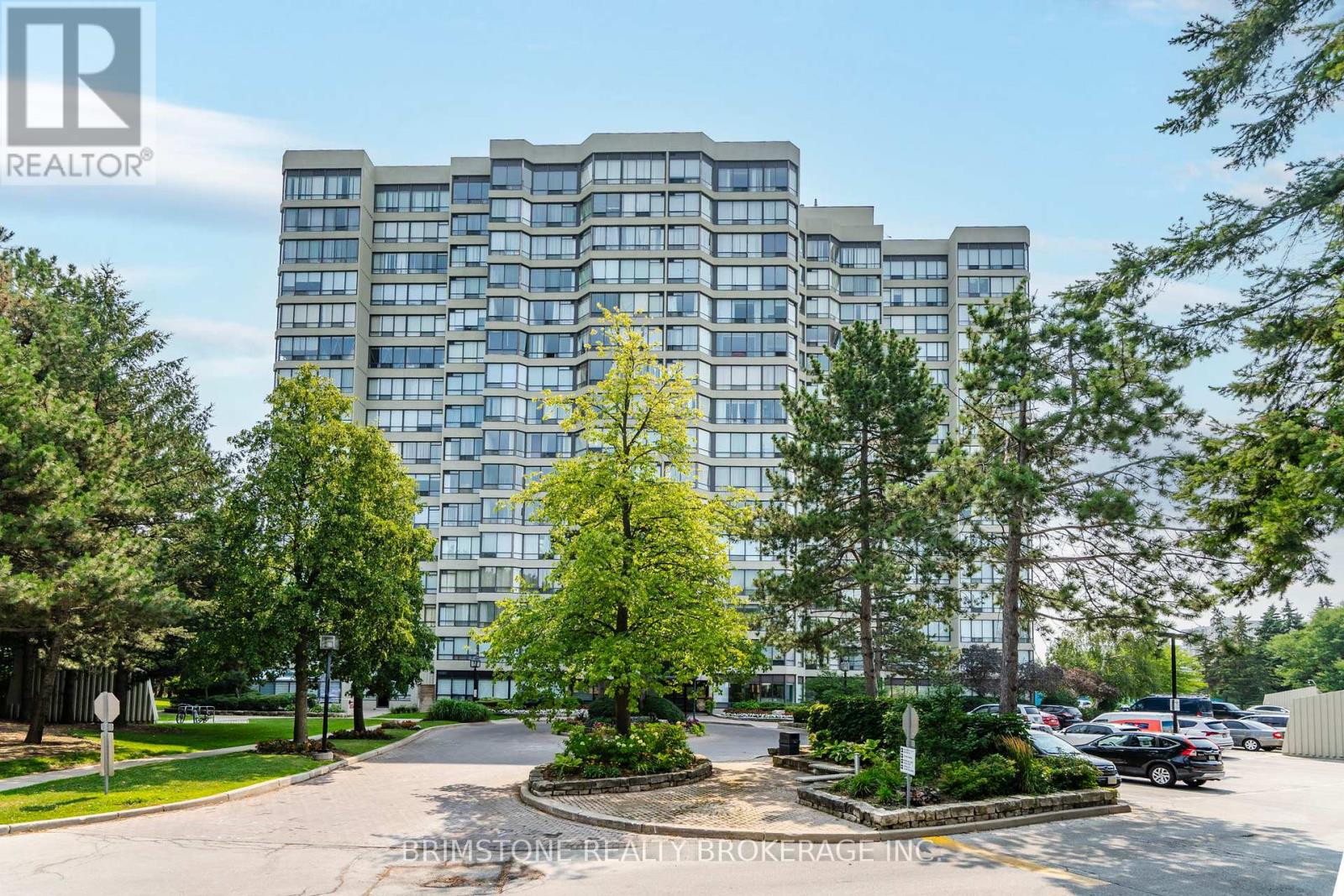 Property image for 202 - 26 HANOVER ROAD|Brampton (Queen Street Corridor), Ontario L6S4T2