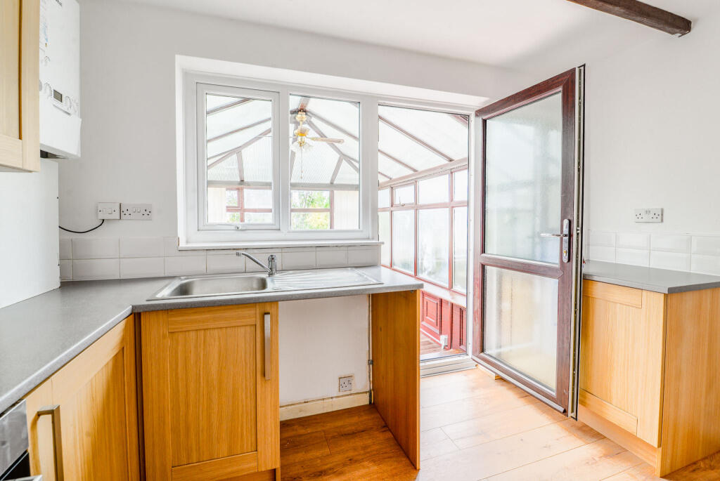 Additional image 7 of The Oval, Gilstead, Bingley, West Yorkshire, BD16