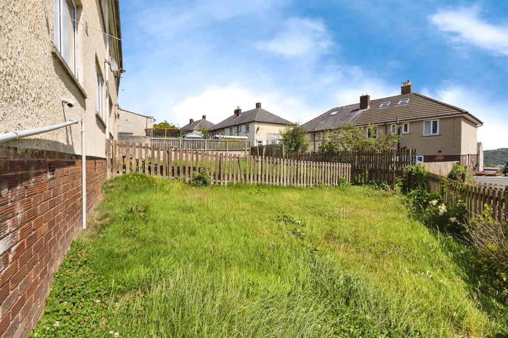 Additional image 16 of Wardle Crescent, Keighley