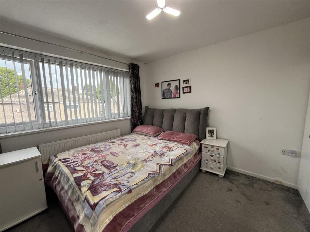 Additional image 4 of Carr House Mount, Wyke, Bradford