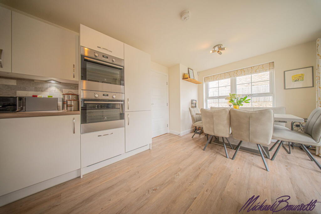 Additional image 5 of Pipit View, Clayton, Bradford, BD14.