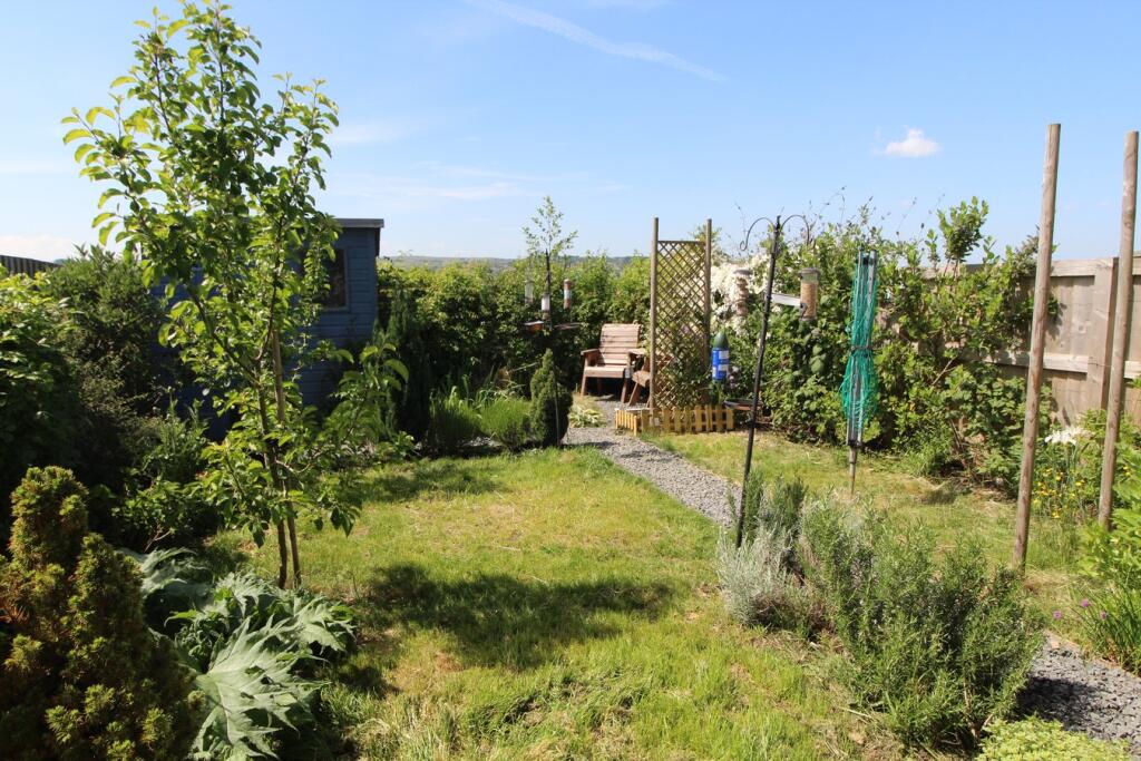 Additional image 3 of Oakmoor Avenue, Keighley, BD21