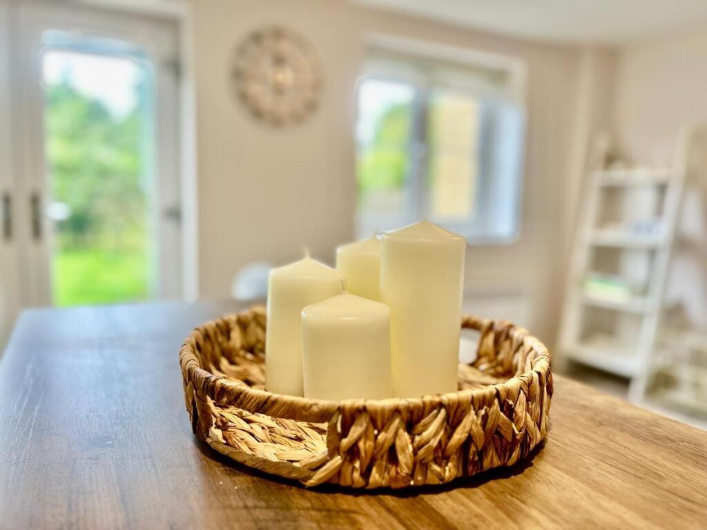 Additional image 4 of Waterside View, Harrogate Road, Bradford, West Yorkshire, BD10