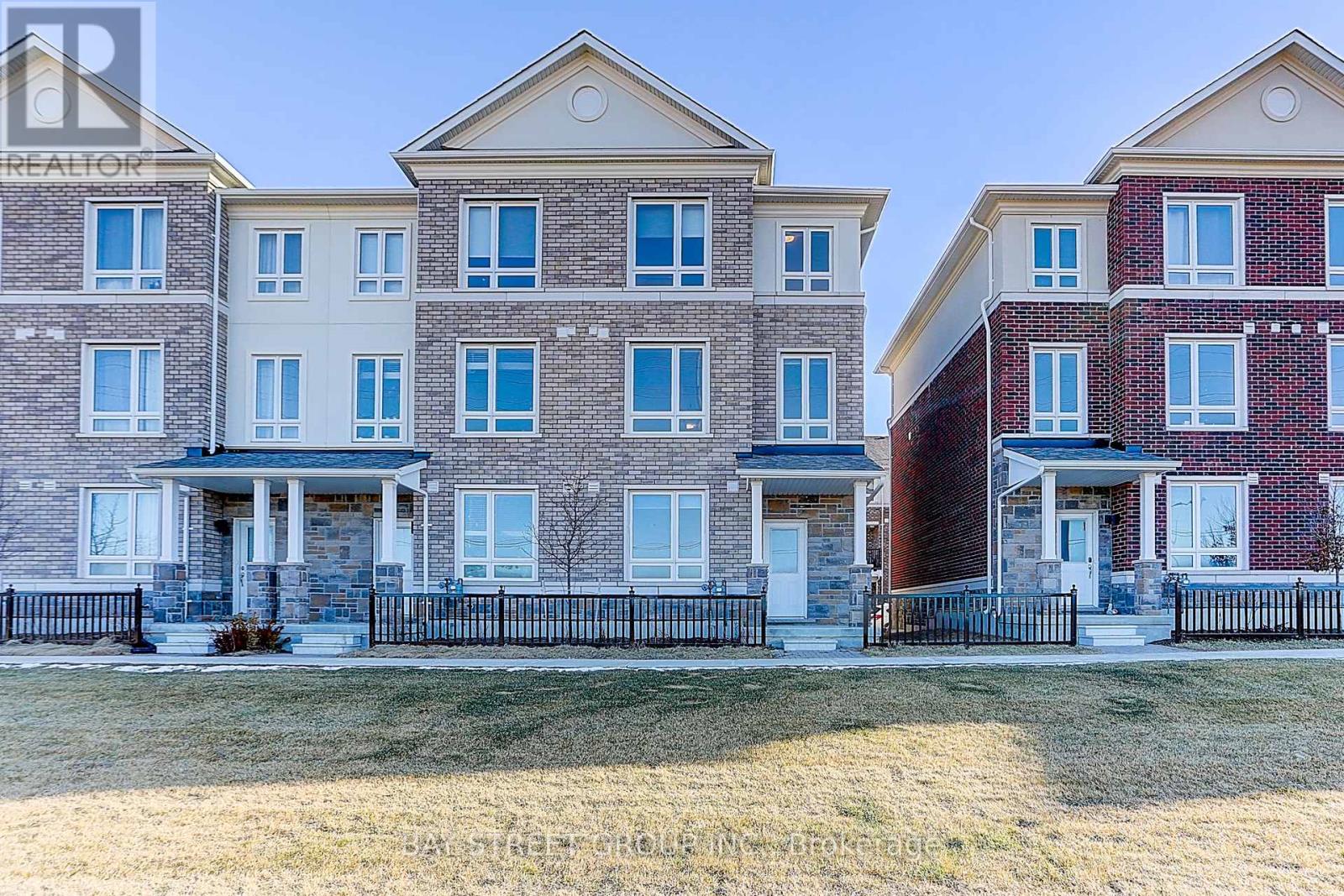 Property image for 12 CHICAGO LANE|Markham (Wismer), Ontario L6E0V6