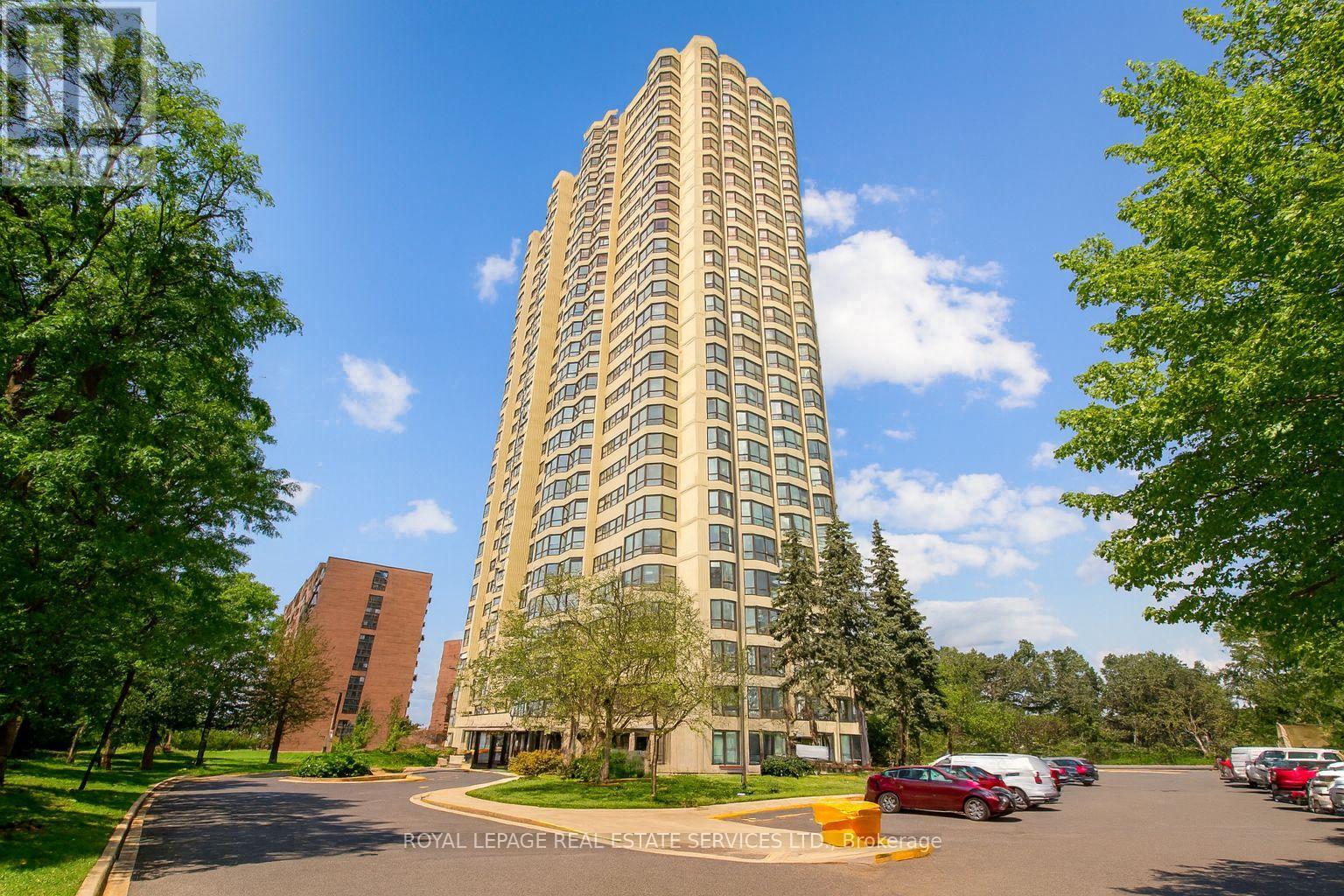 1707 - 8 LISA STREET|Brampton (Queen Street Corridor), Ontario L6T4S6