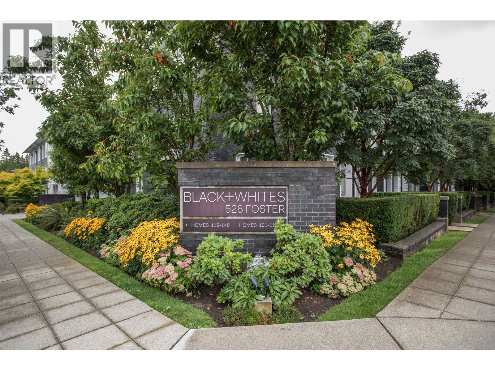 128 528 FOSTER AVENUE|Coquitlam, British Columbia V3J0E3