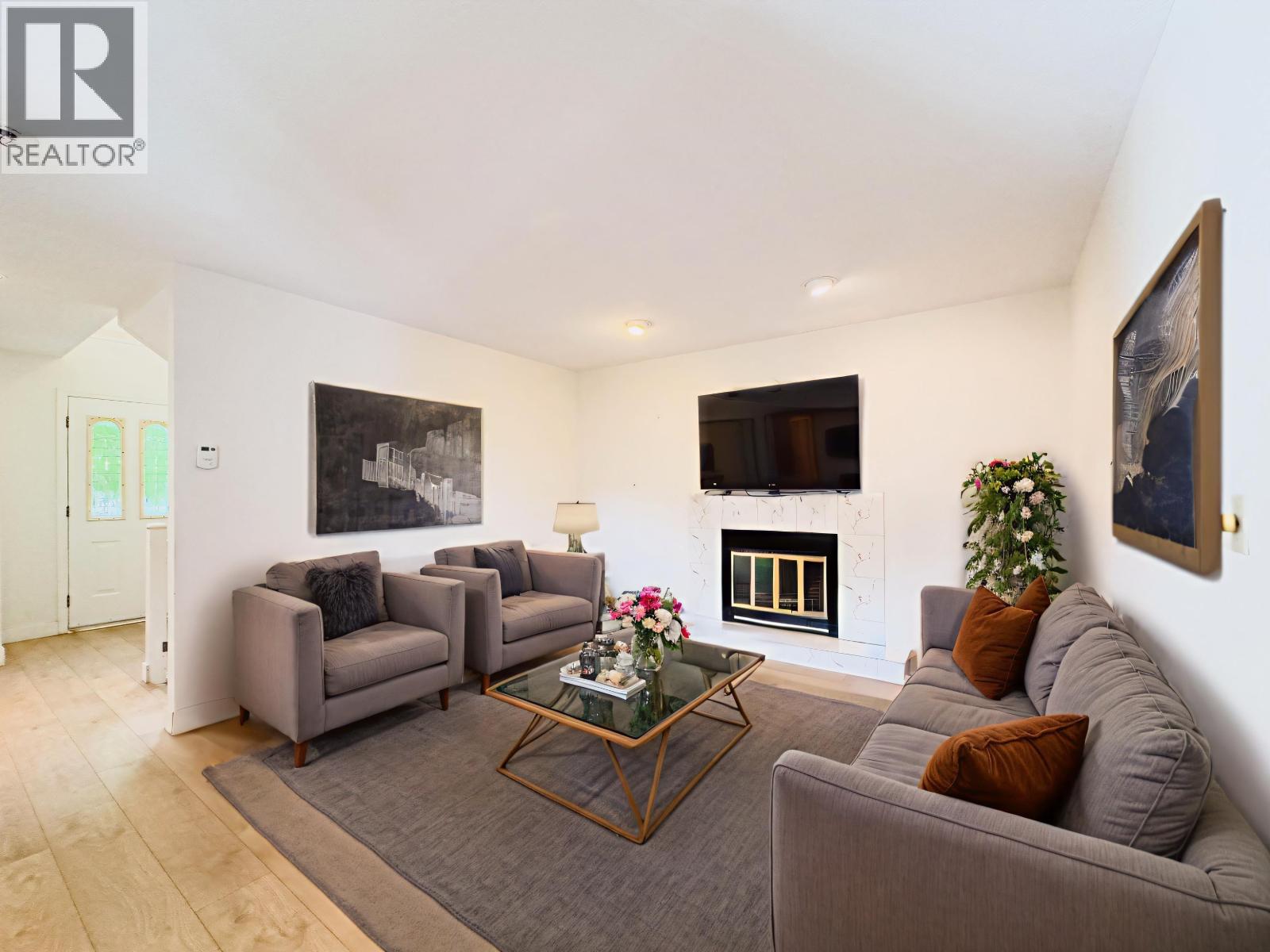 3630 CAMBRIDGE STREET|Vancouver, British Columbia V5K1M6