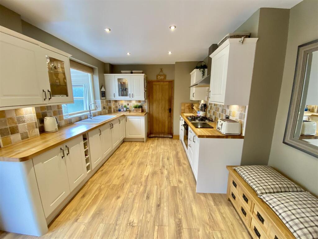 Additional image 32 of Moor Lane, Gomersal