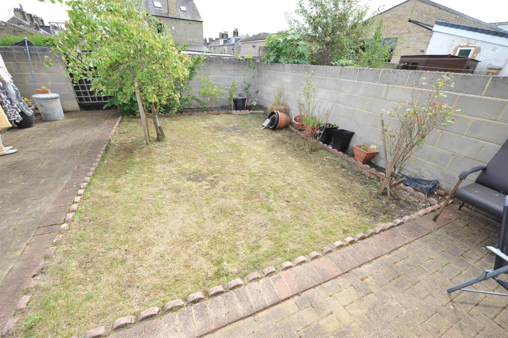 Additional image 12 of Baring Avenue, Thornbury, Bradford