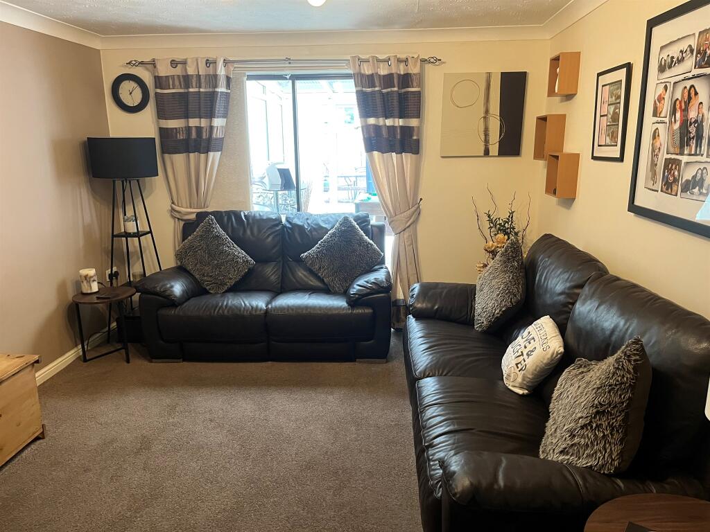 Additional image 15 of Lexington Close, Bradford