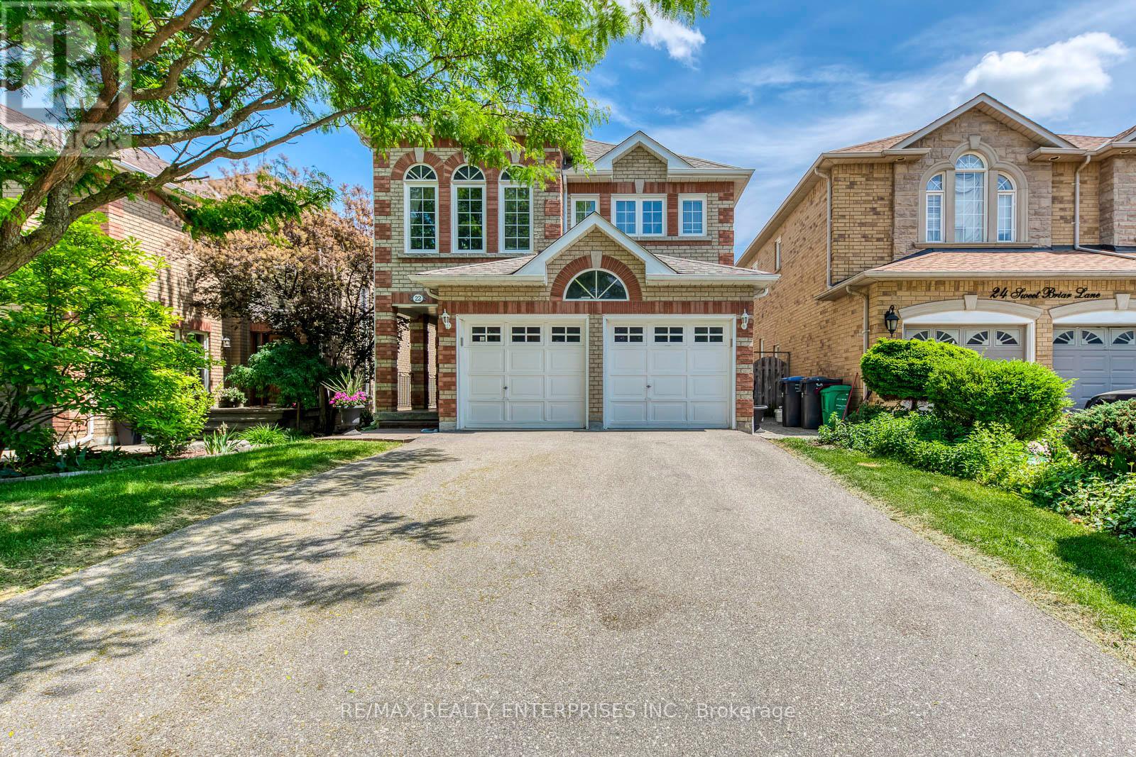 Property image for 22 SWEET BRIAR LANE|Brampton (Snelgrove), Ontario L6Z4V3