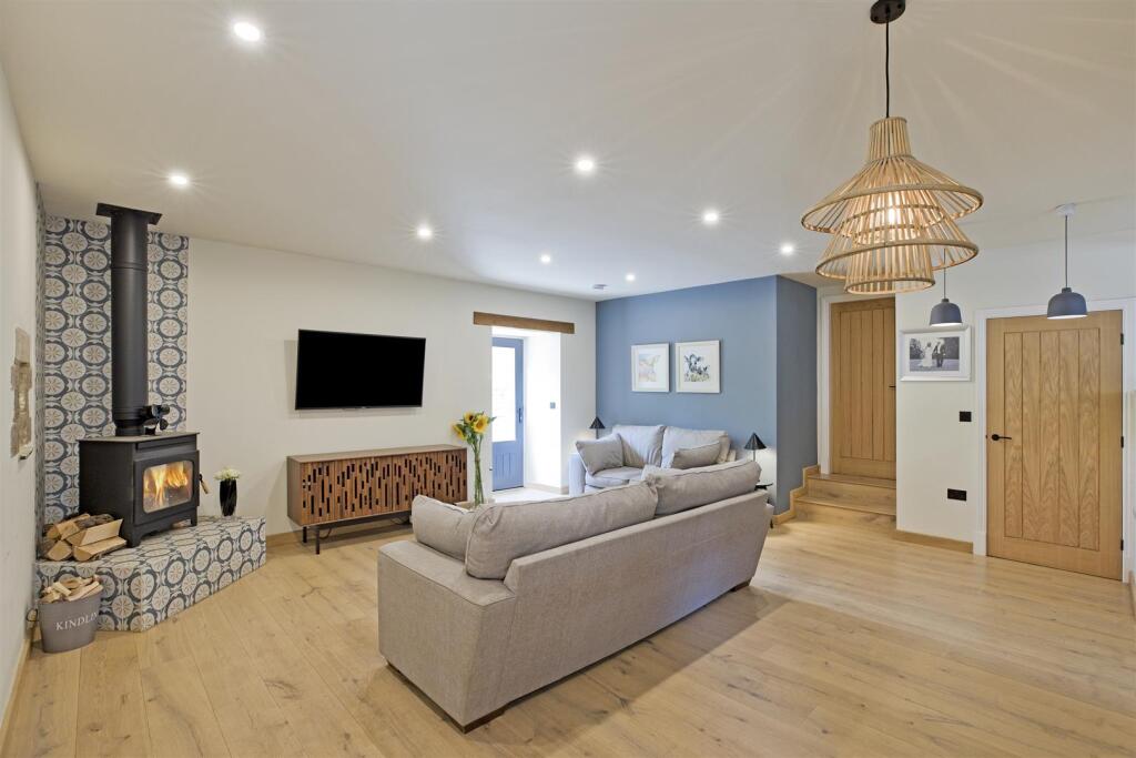 Additional image 7 of Cracked Castle Barn, Skyreholme