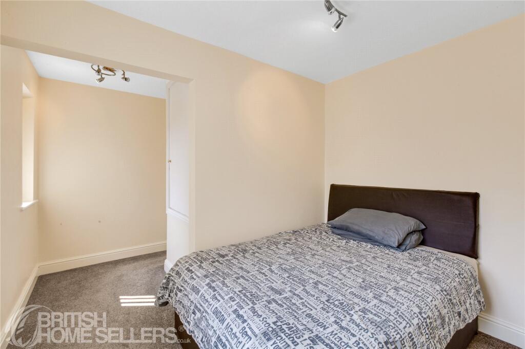 Additional image 11 of Wroe Place, Wyke, Bradford, West Yorkshire, BD12