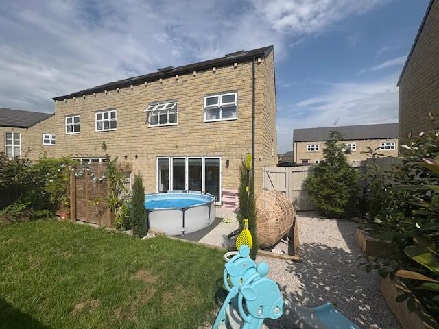 Property image for 15 Ryemoor Lane, Skipton BD23 2FH